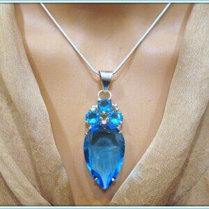 Aquamarine pear cut blue gemstone 925 sterling silver necklace 6.5cm